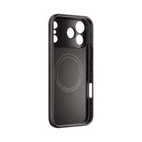 iPhone 17 Pro Max case from Freewell.