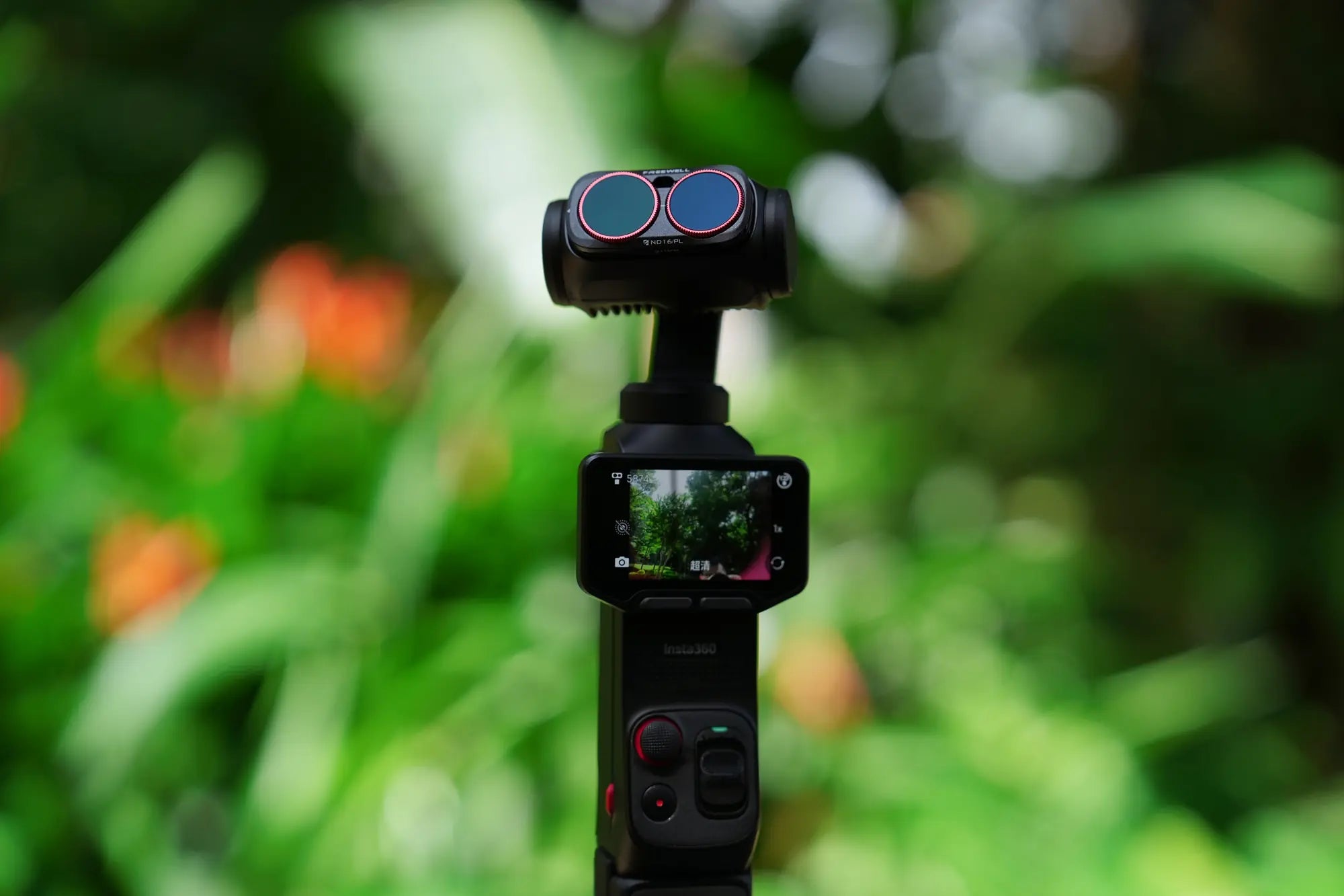 Freewell ND PL filter magnetically mounted on Insta360 Luna Ultra