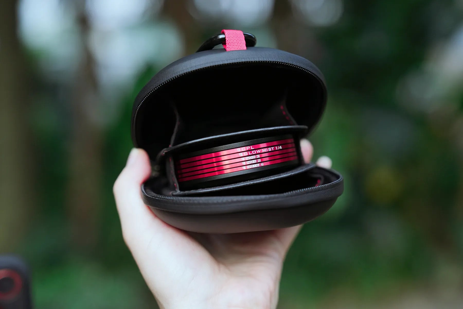 Five Freewell Quick Snap filters organized inside the included protective case