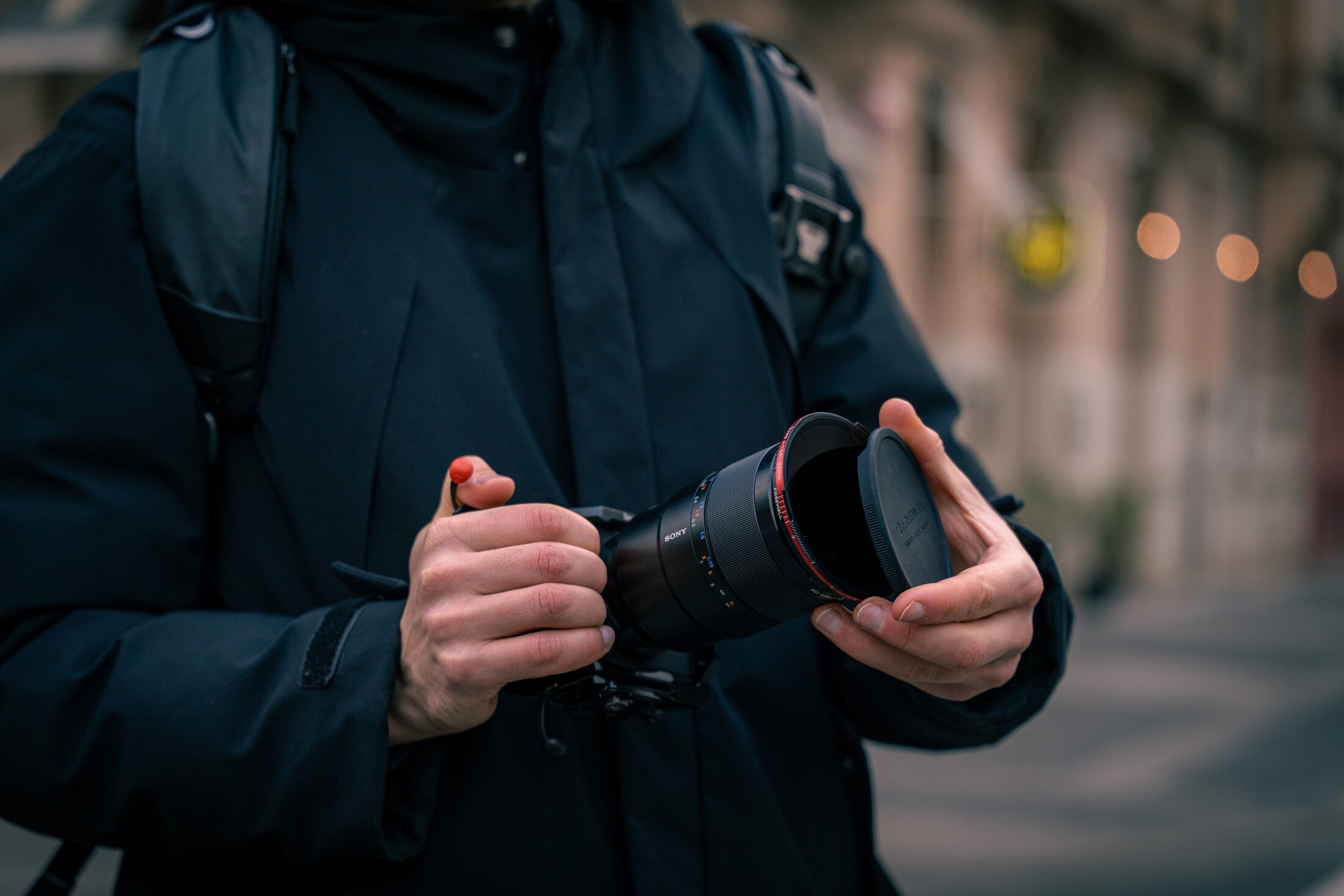 Profile of a Freewell ultra-thin variable ND and CPL filter mounted on a Sony lens