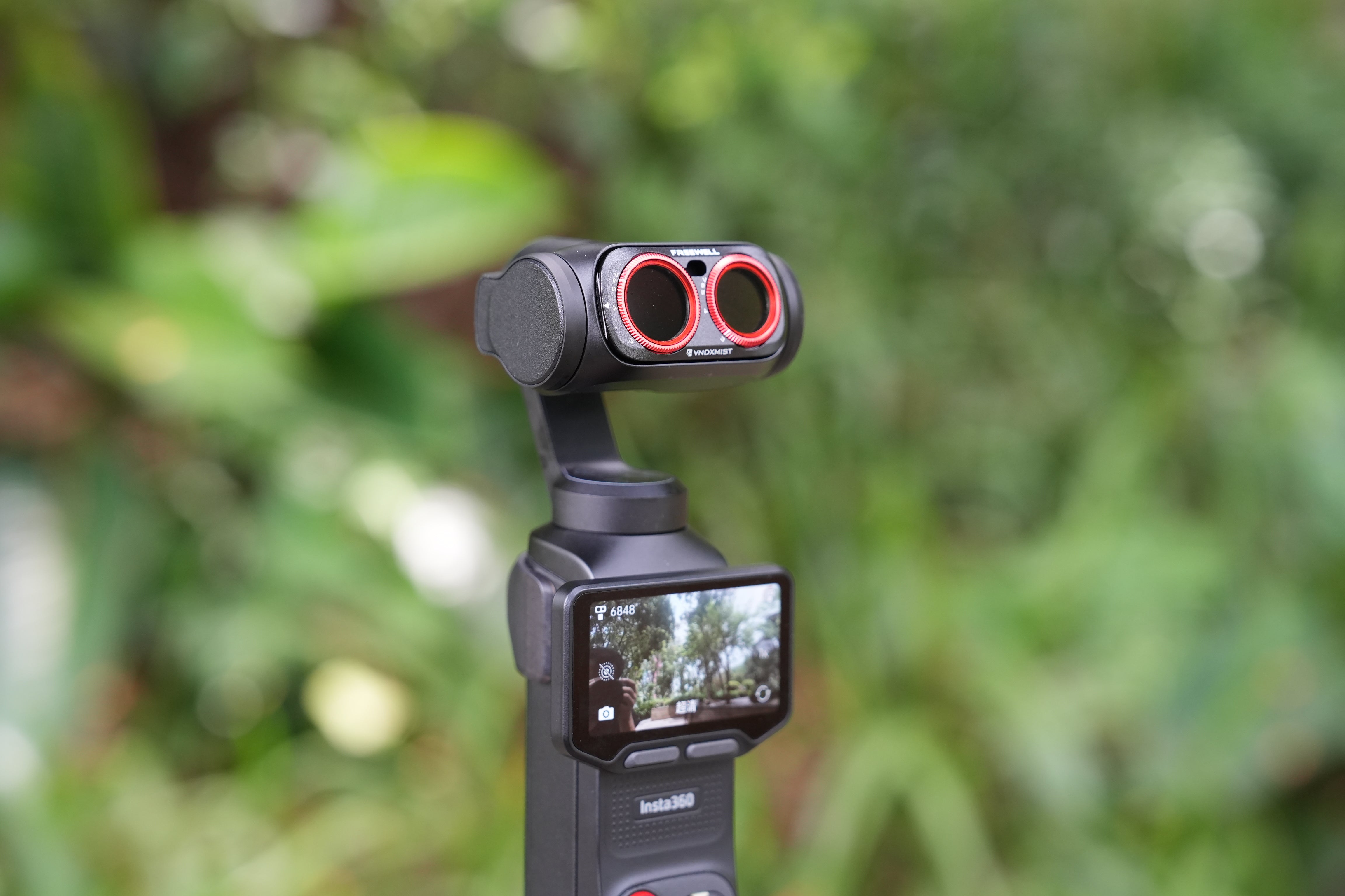 Insta360 Luna Ultra with Freewell VNDXMIST filter